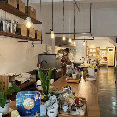 8 ดอร์  Bed & Breakfast ย่านเมืองเก่าเฮ้งชุน ภายนอก รูปภาพ