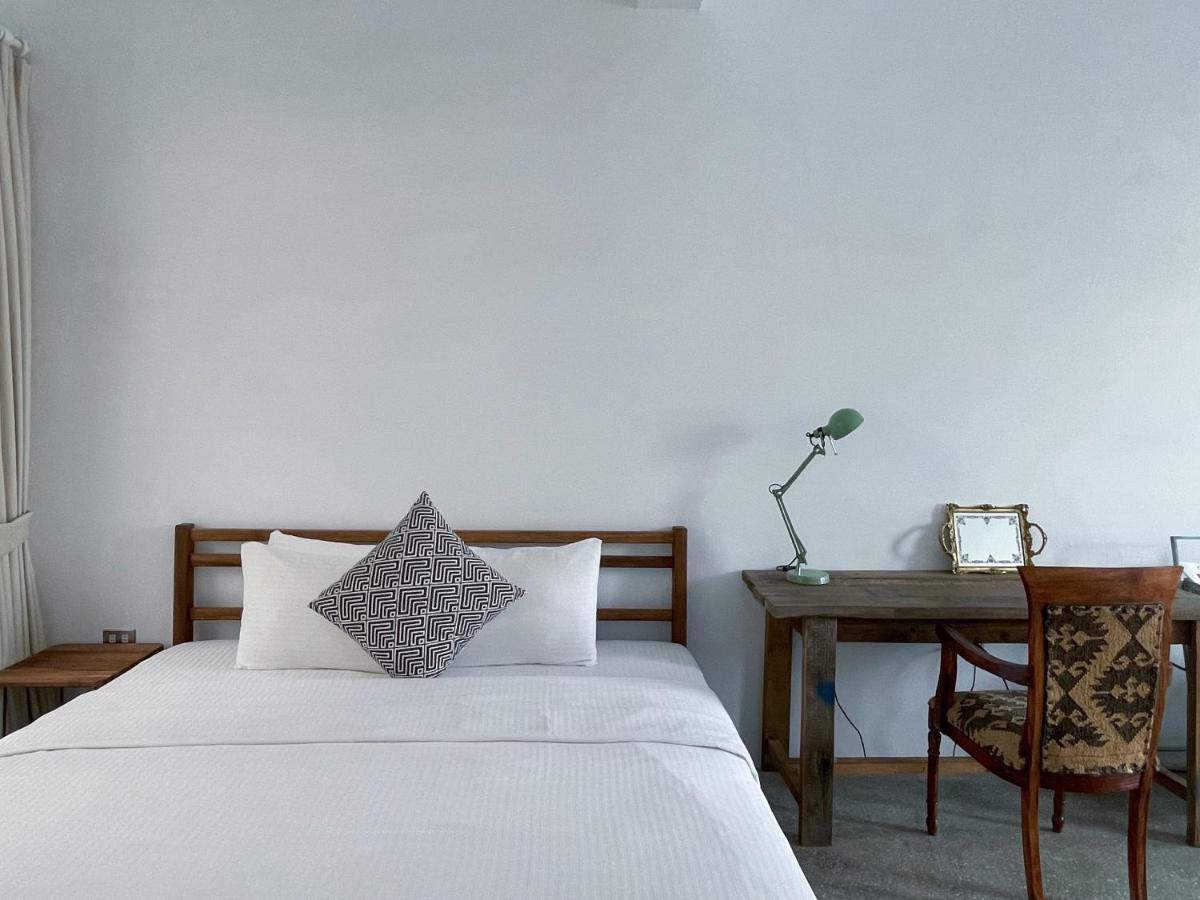 8 ดอร์  Bed & Breakfast ย่านเมืองเก่าเฮ้งชุน ภายนอก รูปภาพ